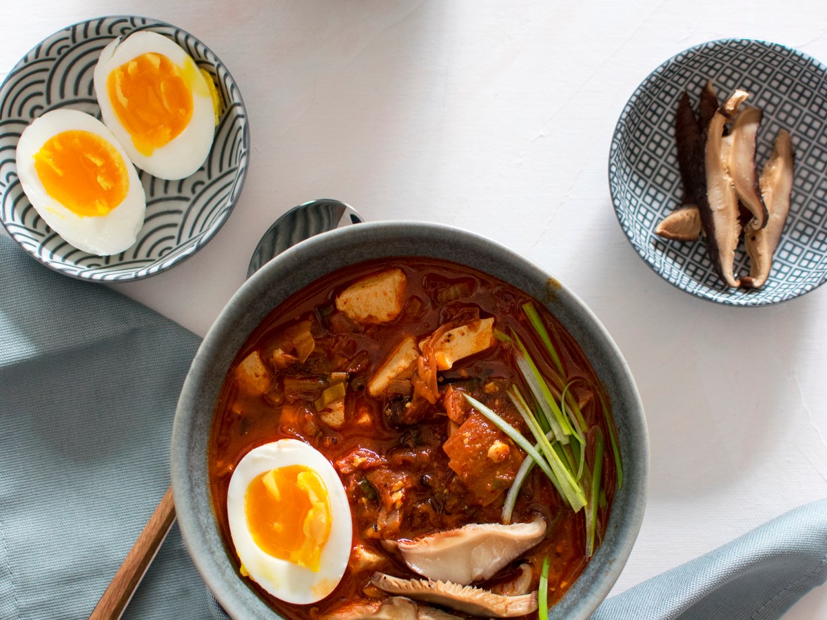 Kimchi Jjigae – Korean Kimchi&nbsp;Stew
